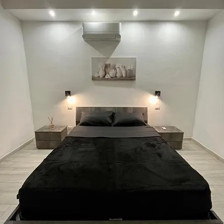 Luxury B *